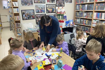 Warsztaty bożonarodzeniowe w bibliotece