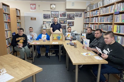 Teatr kamishibai w bibliotece